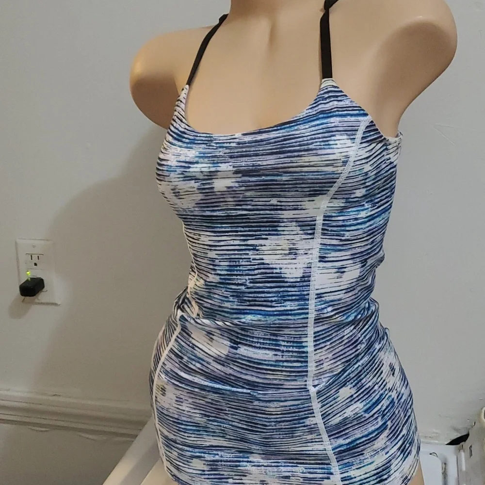 Lululemon purple/blue racerback top 6 - Picture 1 of 8